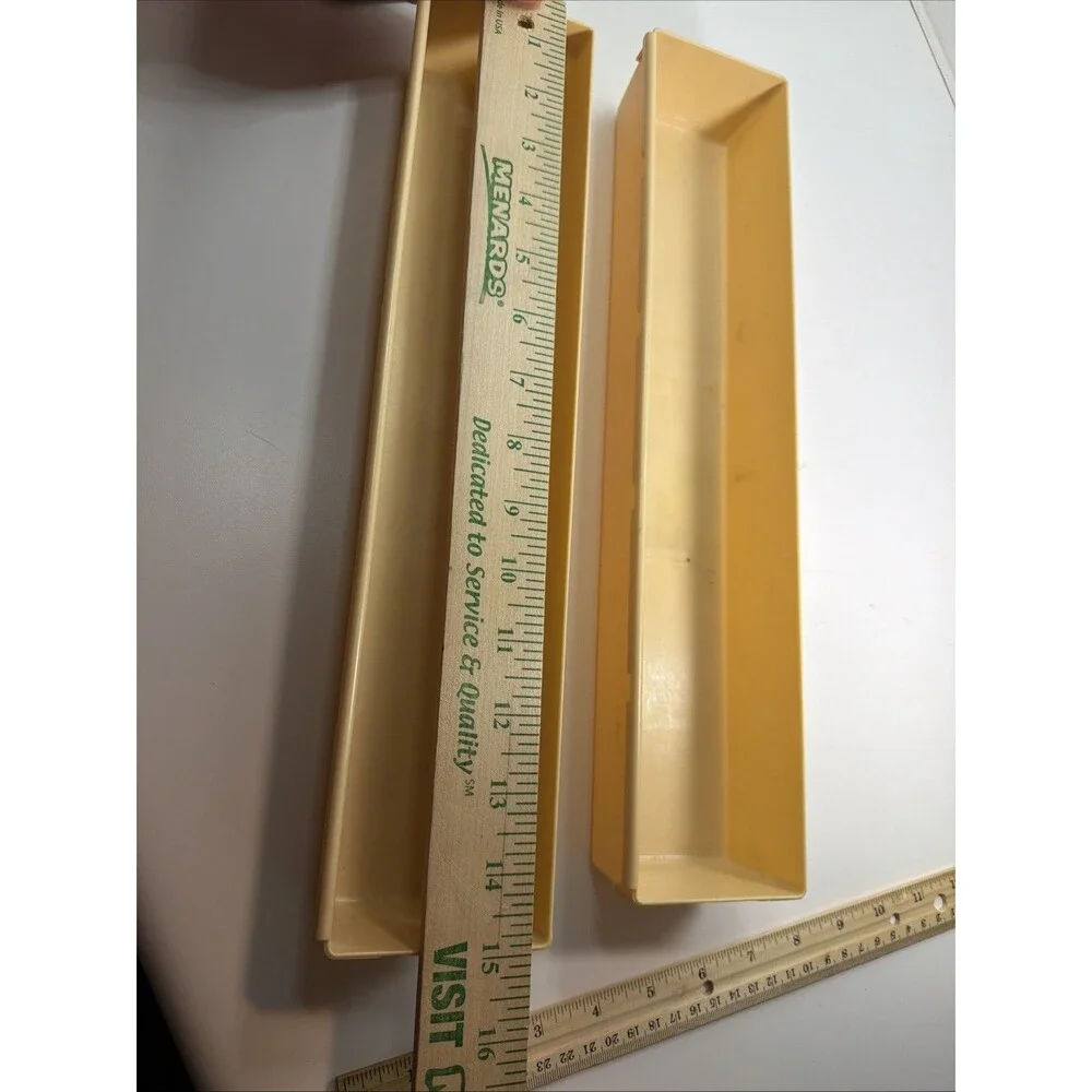 Rubbermaid good vintage
